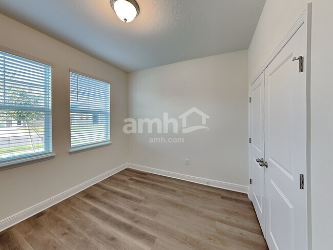 Building Photo - 1074 Heavenly Dr