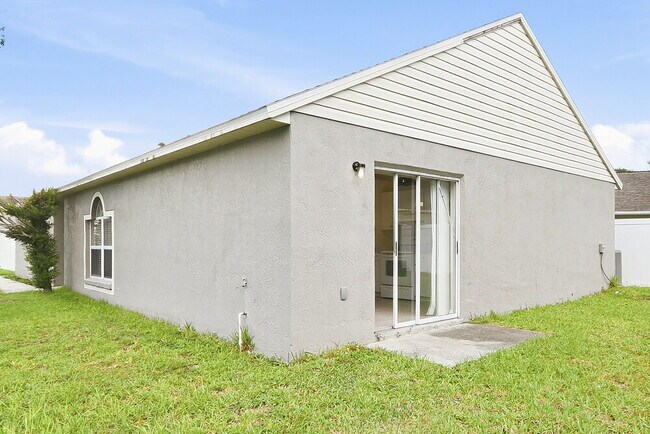 Building Photo - 12641 Parkbury Dr