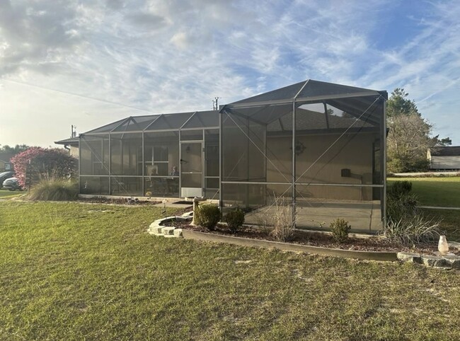 Building Photo - 4236 SW 102nd Pl