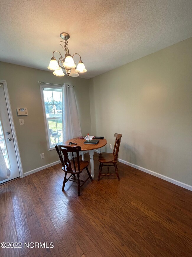 Building Photo - 303 Brittney Ct