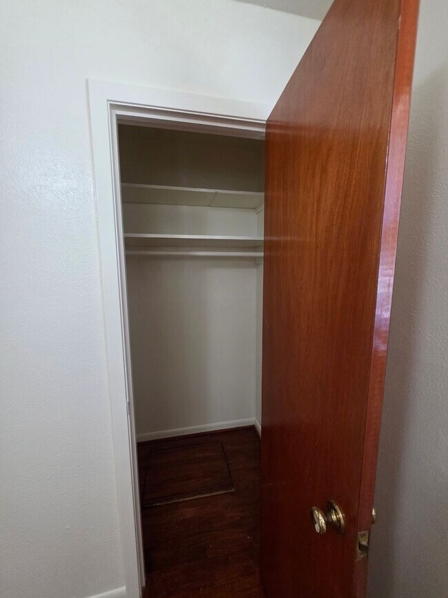 Building Photo - Charming 3/2 in Copperas Cove