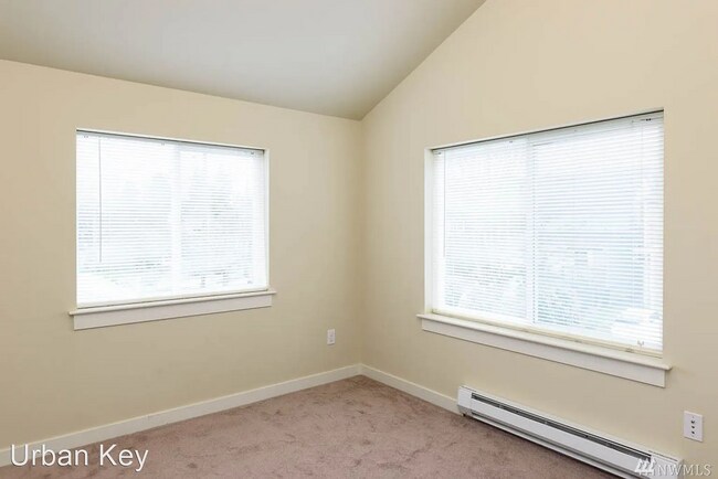 Building Photo - 511 21st Ave