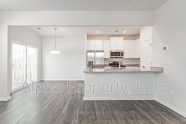 Building Photo - 15 Apricot Ln
