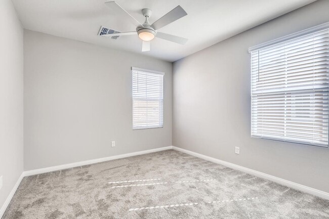Building Photo - GORGEOUS HOME in Inspirada Community!!!