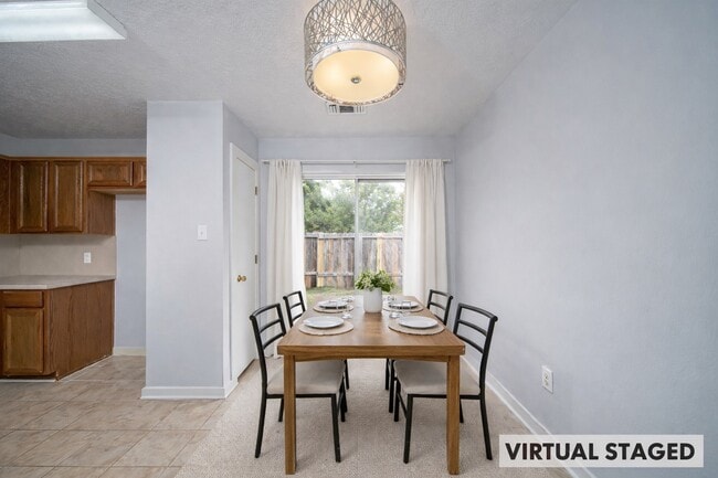 Building Photo - 11914 Rolling Stream Dr