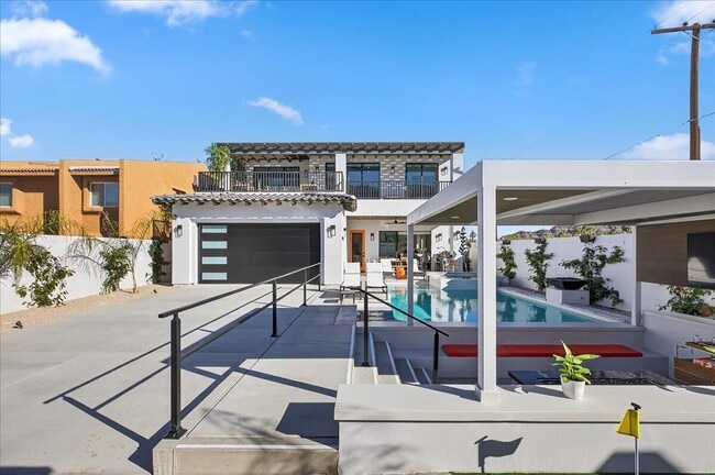 Building Photo - 51116 Avenida Mendoza