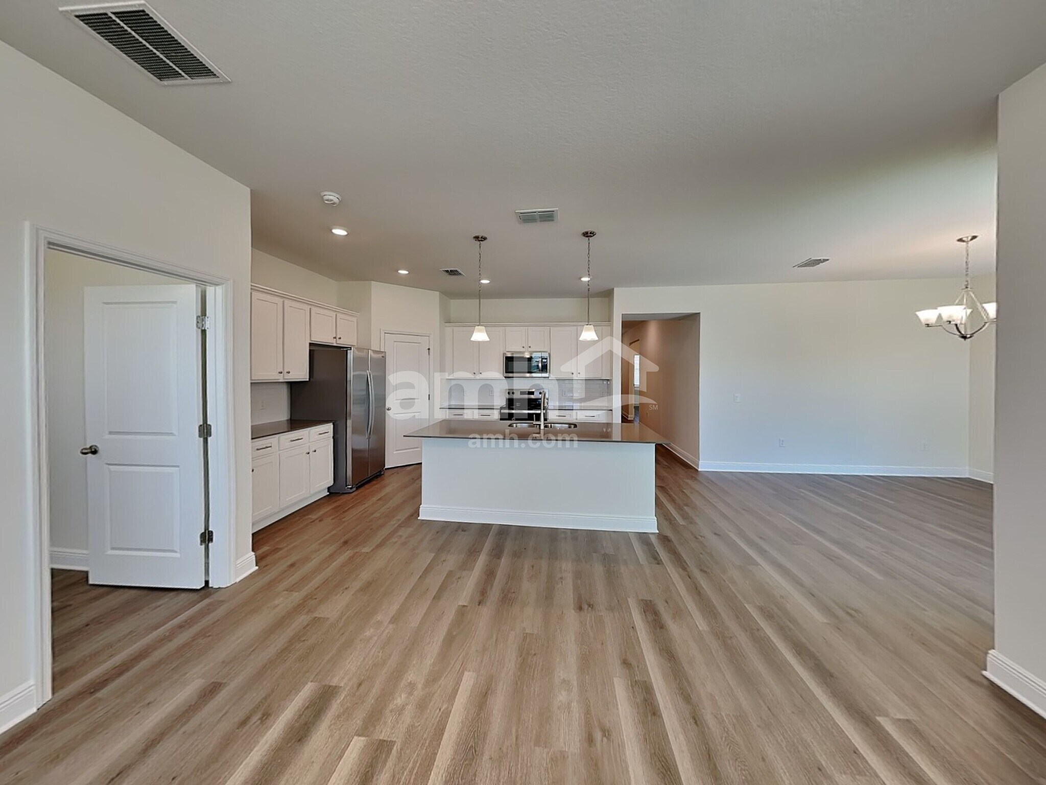 Building Photo - 1095 Heavenly Dr