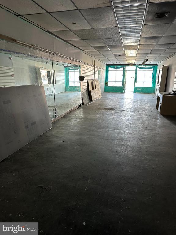 Building Photo - 1192 Yorkship Square