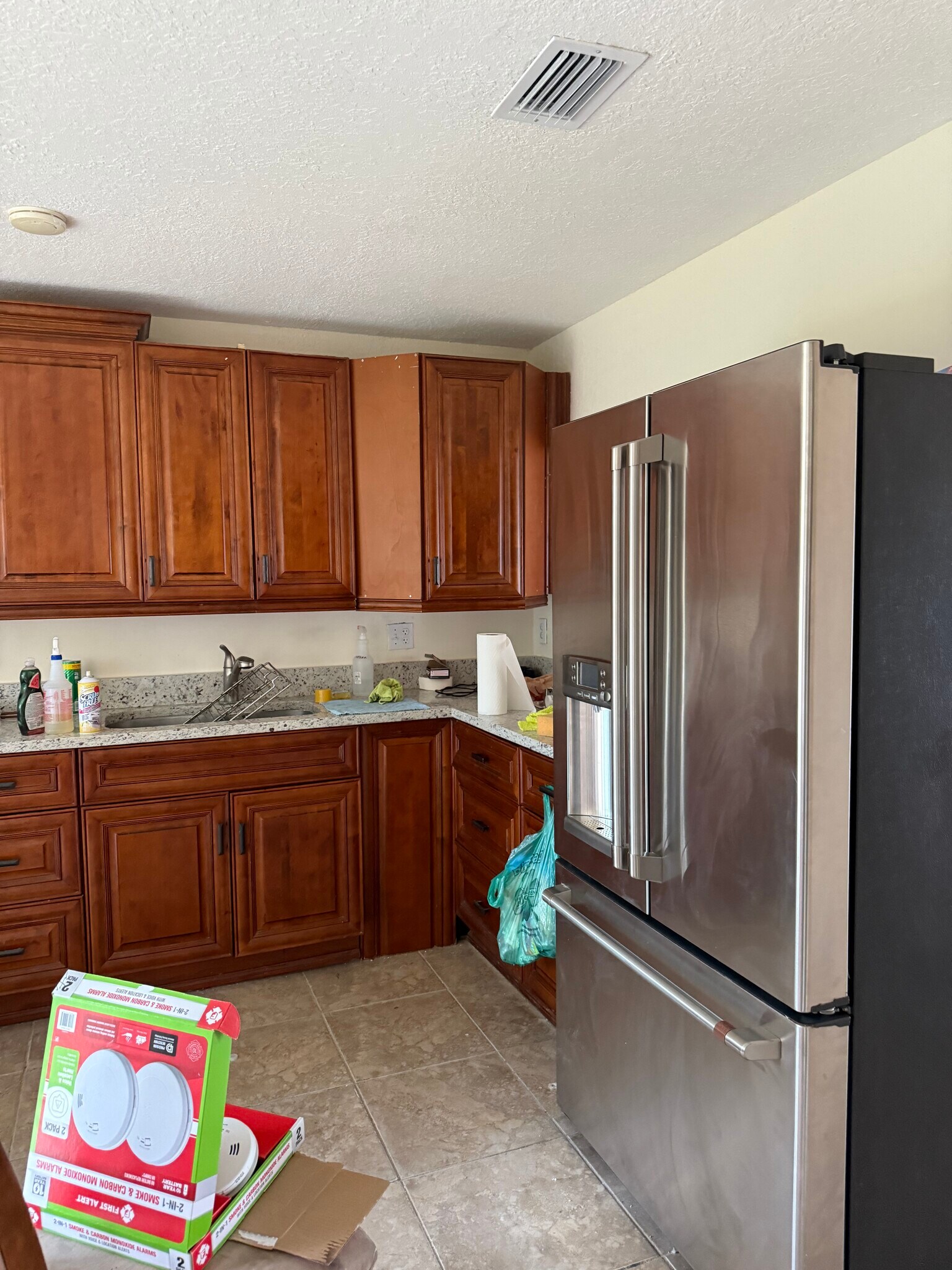 Building Photo - 6153 Moonbeam Dr
