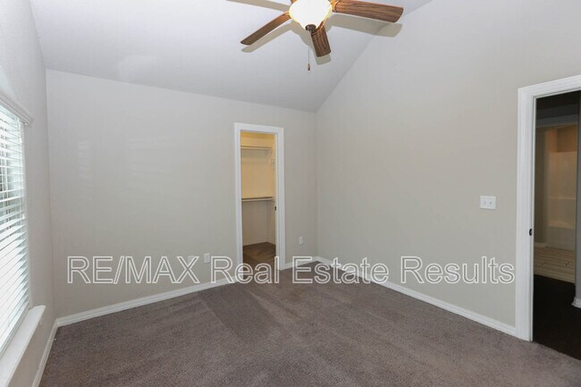 Building Photo - 4494 W Wales Dr