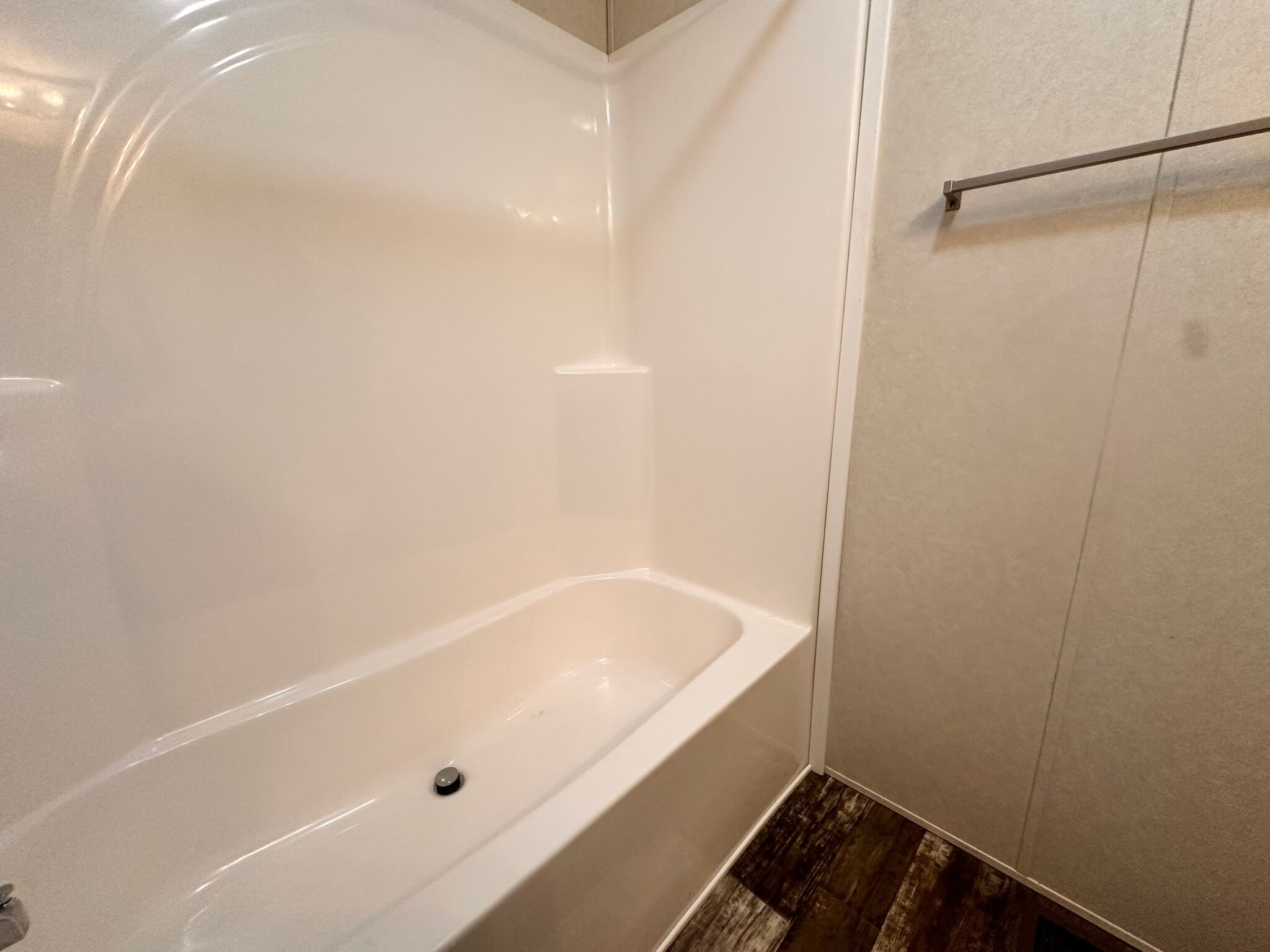 Building Photo - 24 Skeena St