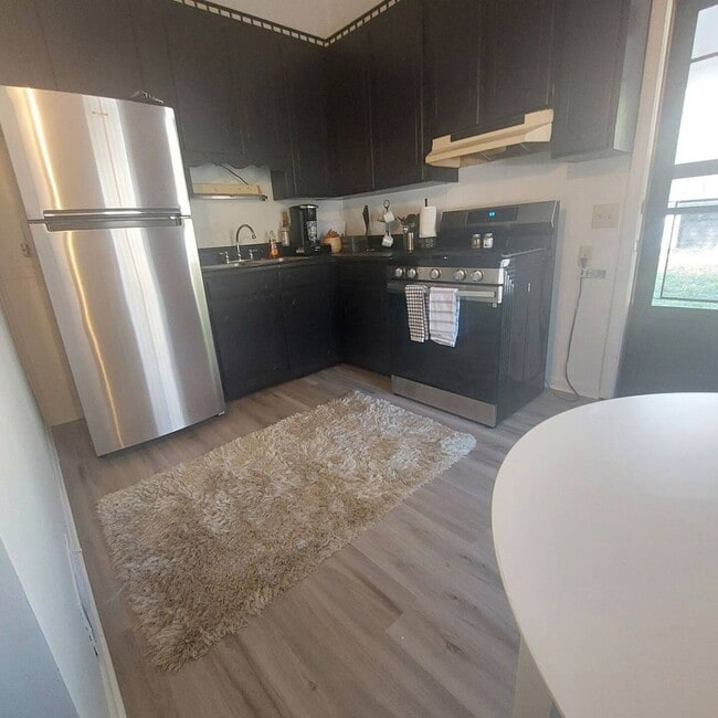 Building Photo - 161 McGill St