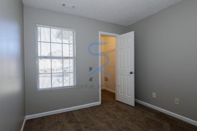 Building Photo - Move in before November 15th and get $100 ...