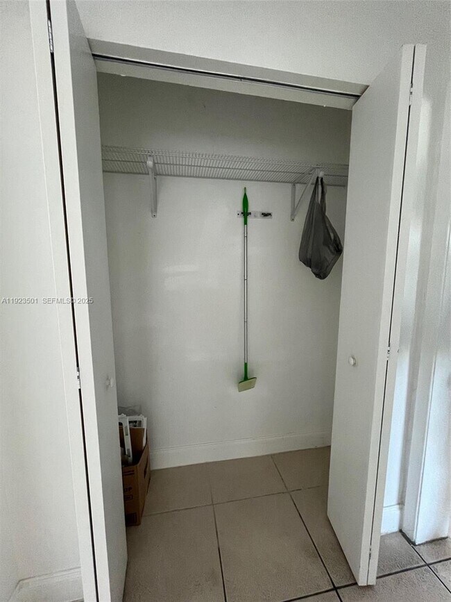 Building Photo - 315 69th St