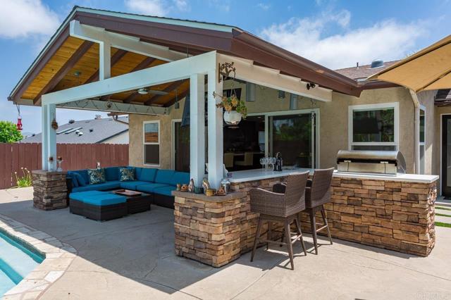 Building Photo - 812 Crest Dr