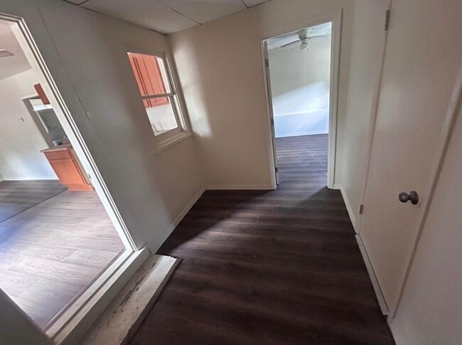 Building Photo - 5731 Mitchell Ct