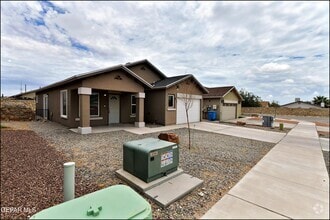 Building Photo - 872 Colbert Shapleigh Pl