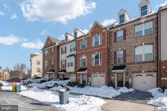 Building Photo - 7627 Hamilton Xing