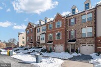 Building Photo - 7627 Hamilton Xing