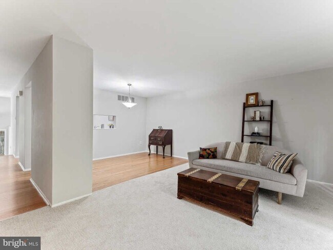 Building Photo - 8956 Skyrock Ct