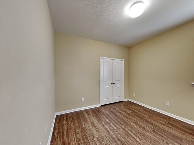 Building Photo - 26314 Longview Creek Dr