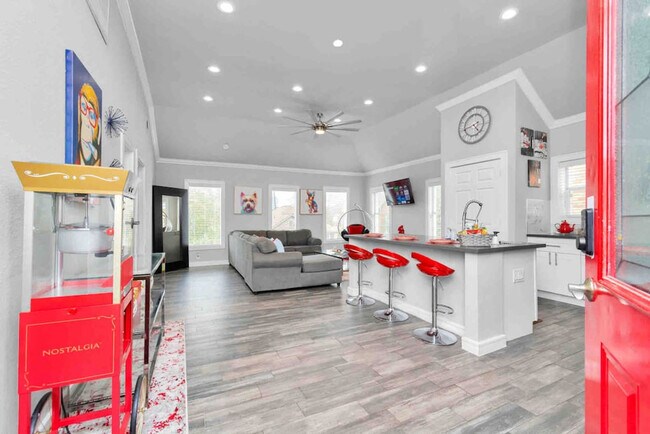 Building Photo - 2615 Arbor St