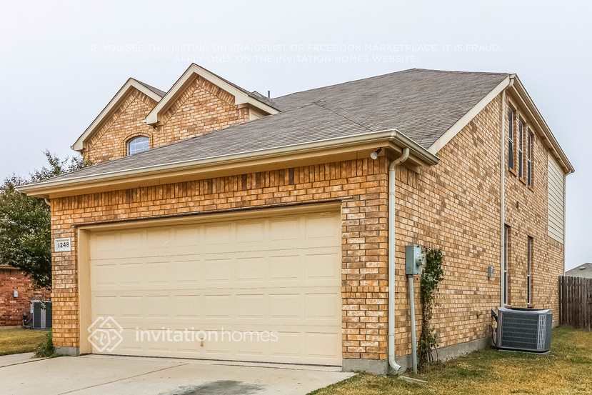 Building Photo - 1248 Sweetwater Dr