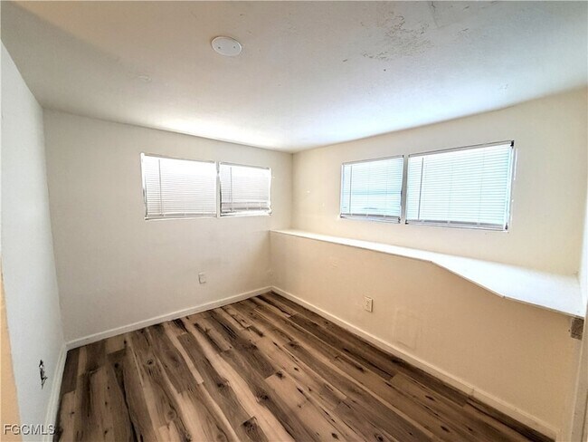 Building Photo - 8115 Tolles Dr