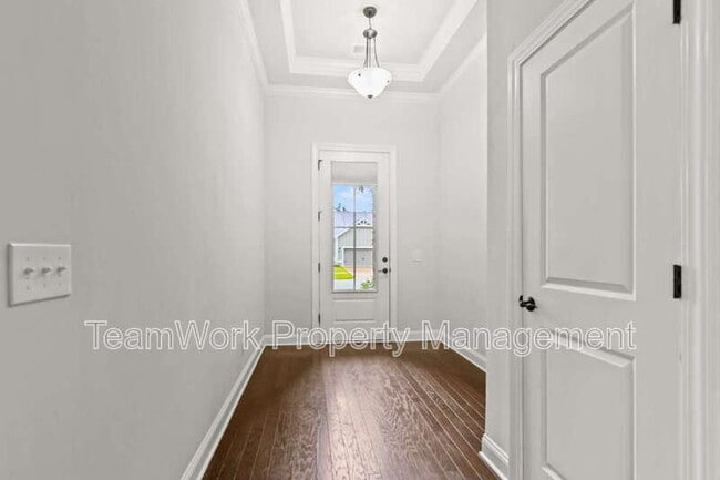 Building Photo - 123 Whaler Ave