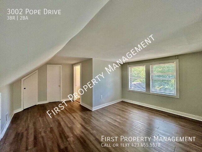 Building Photo - 3002 Pope Dr