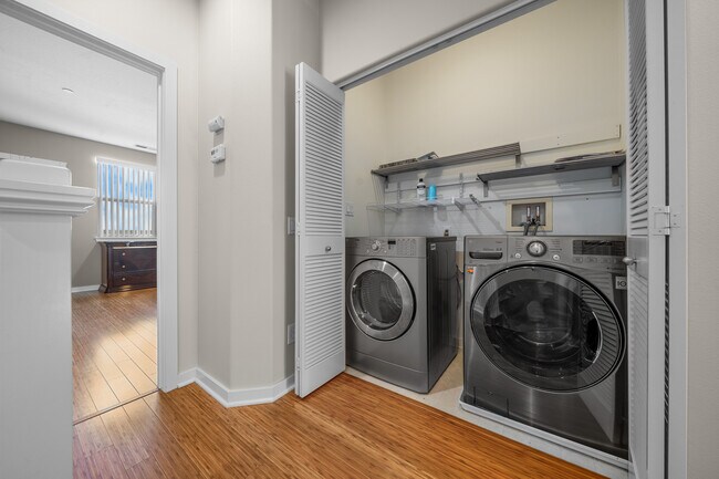 Building Photo - 5509 W 149th Pl