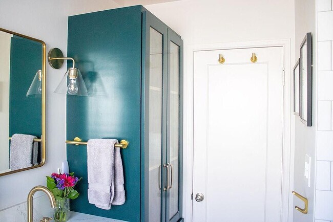 Building Photo - 4744 49th St