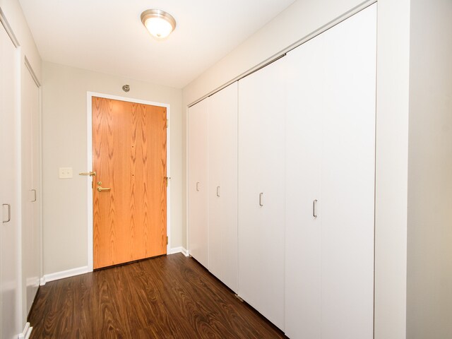 Building Photo - River North High Rise 1b/1b with Fantastic...