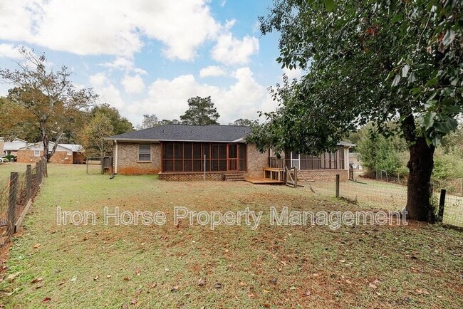 Building Photo - 162 Jockey Club Dr