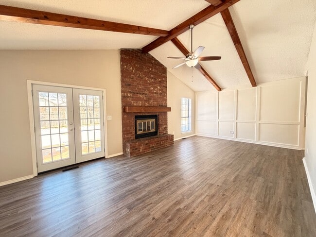 Building Photo - 11168 S Douglas Ave