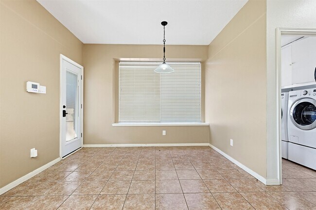 Building Photo - 15403 Redbud Leaf Ln