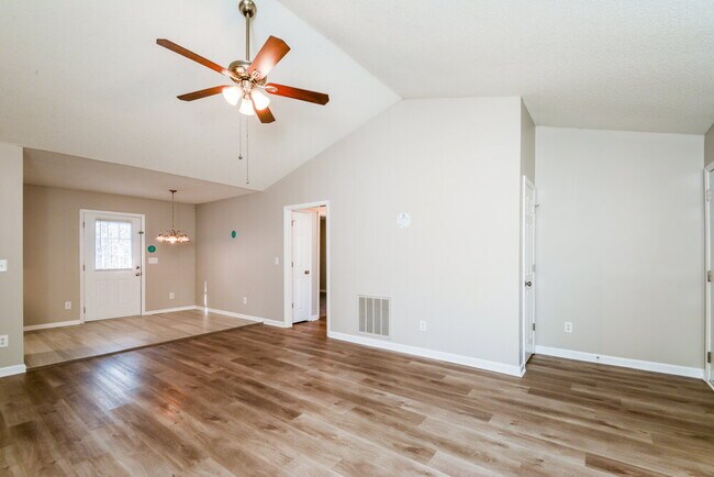 Building Photo - 40 Bent Creek Ct