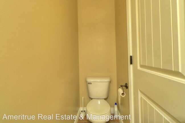 Building Photo - 5 br, 3.5 bath House - 2801 W Bear Ridge Way