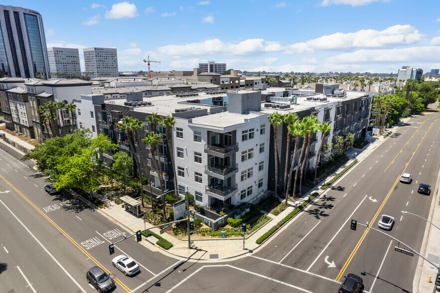 Building Photo - Axis 2300 Apartments