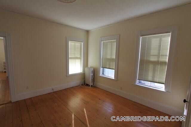 Building Photo - 32 Healey St