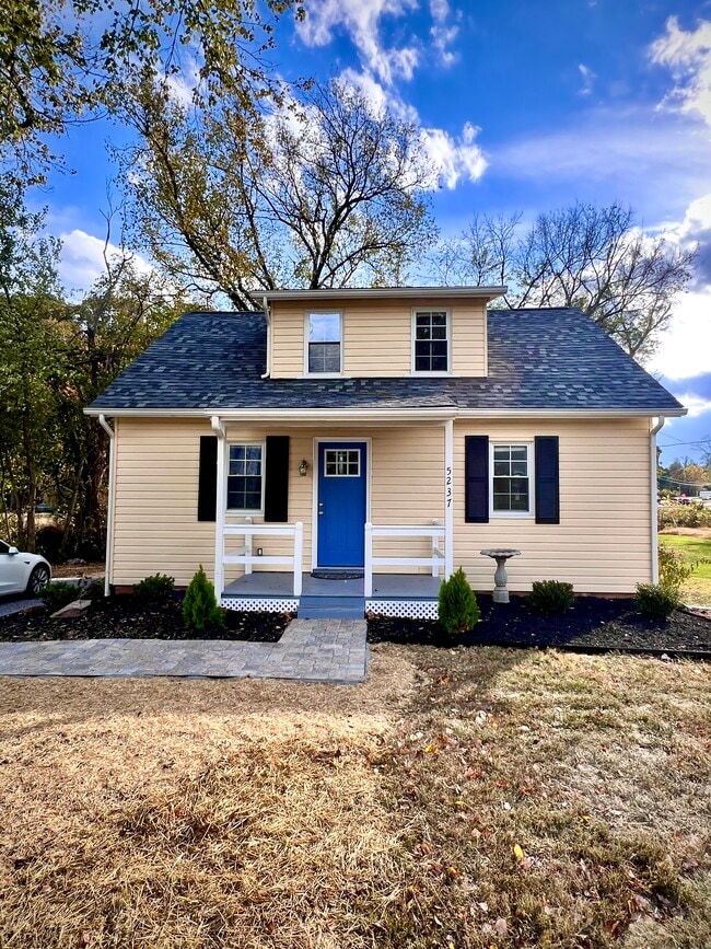 Primary Photo - 5237 Old Alexandria Turnpike