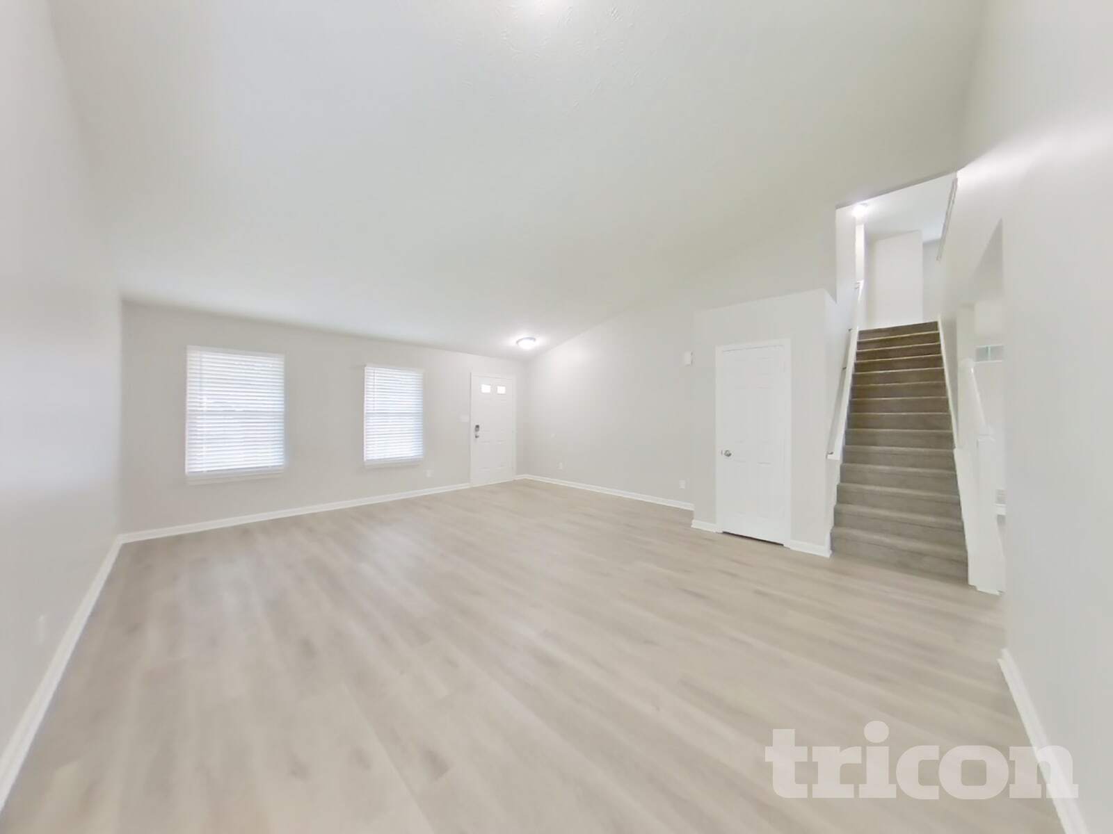 Building Photo - 1233 River Ridge Dr