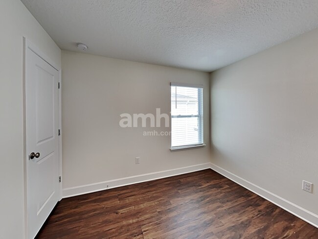 Building Photo - 2128 Saffron Walden Dr