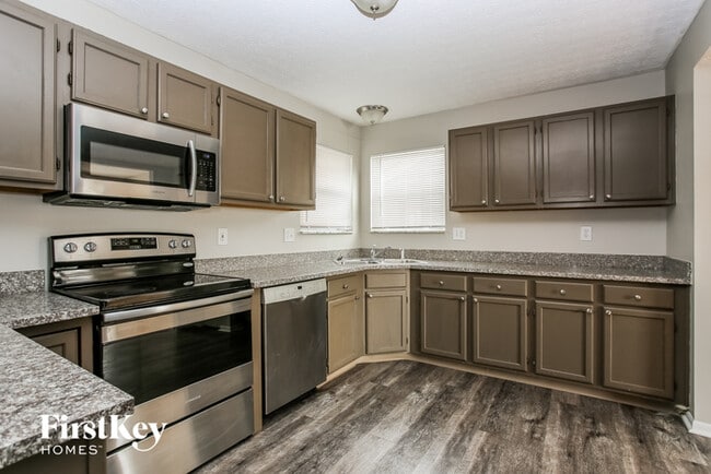 Building Photo - 868 Windy Hill Ln