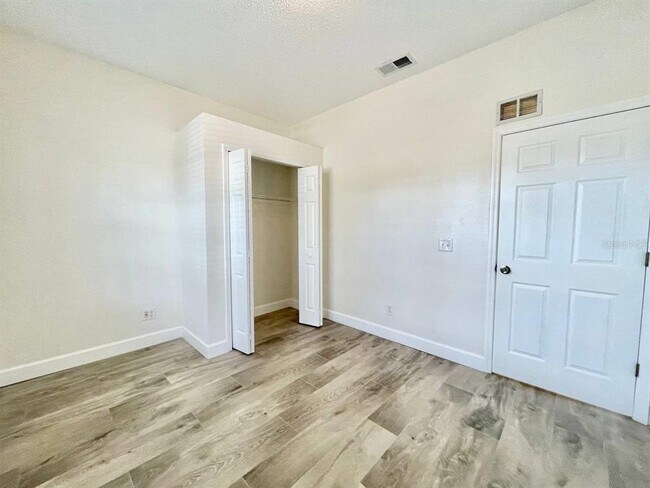 Building Photo - 18417 Meadow Blossom Ln