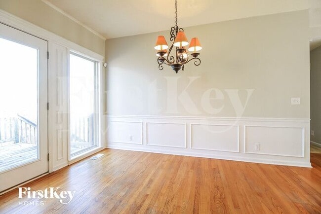 Building Photo - 11031 N McKinley Ave