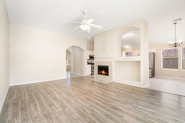 Building Photo - 14615 Rochelle Ct