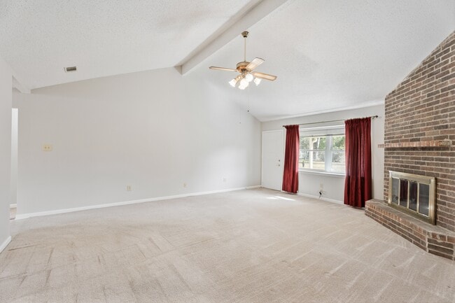 Building Photo - 200 Brookhaven Ct