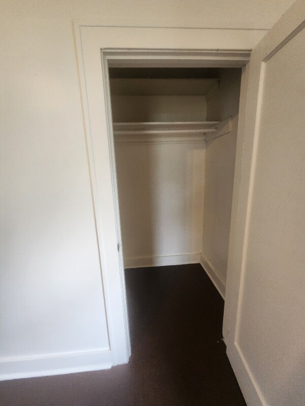 Building Photo - 516 New St