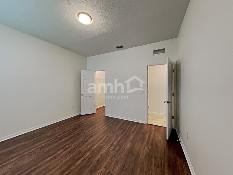 Building Photo - 3646 Moca Dr